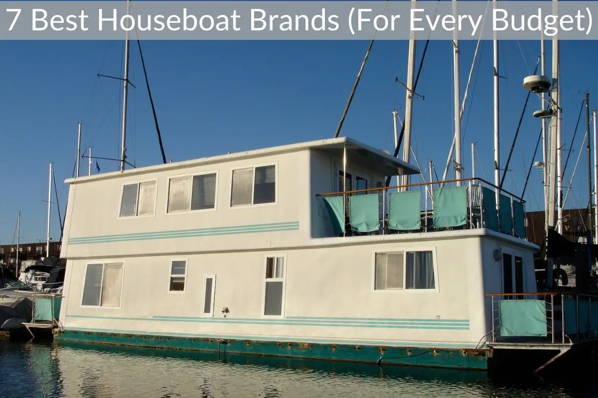 7 Best Houseboat Brands (For Every Budget)